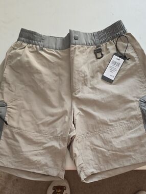 Men's Two-Tone Khaki/Taupe Cargo Shorts